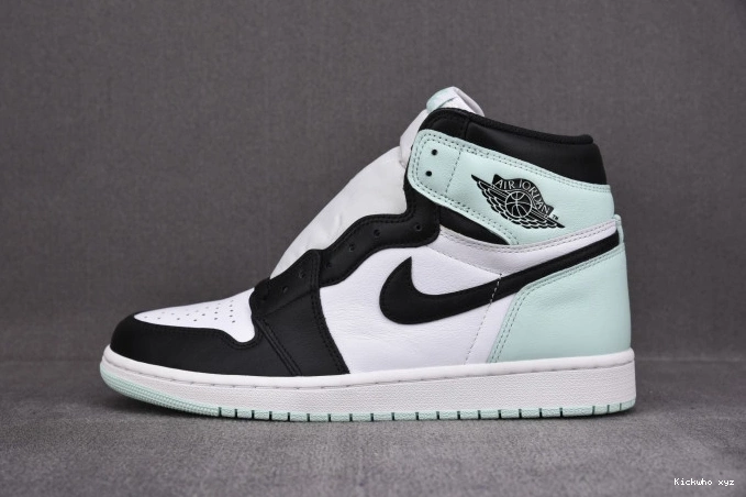 High 861428-100 Jordan 1 Retro Igloo 0822